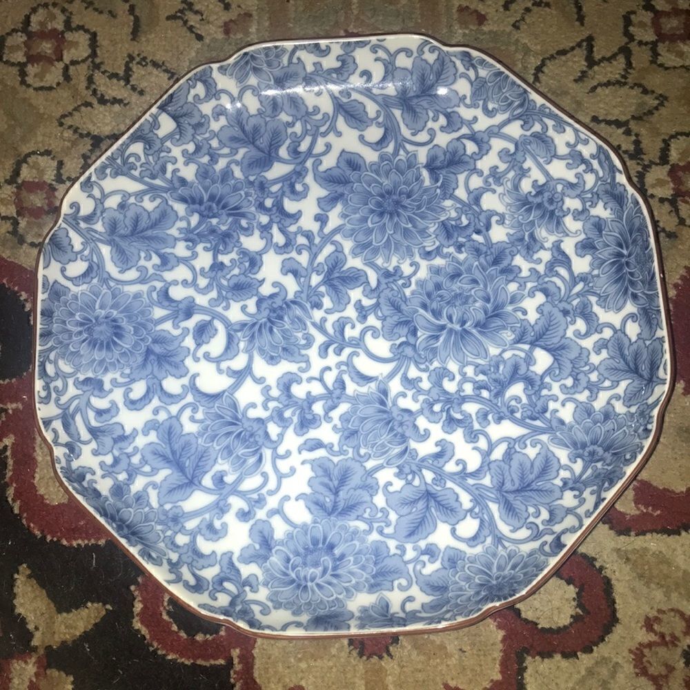 Vintage oriental flower with gold trim Eight sided plate